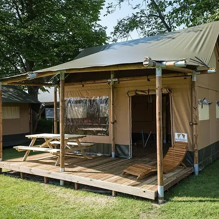 Buiten Aan De Baak Steenbergen  Exterior photo